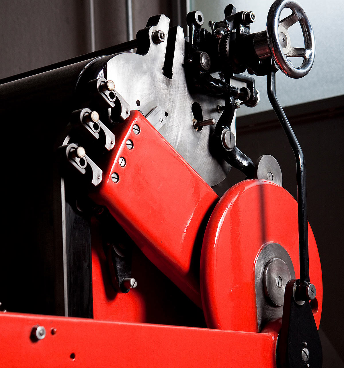nebiolo-letterpress-50s-machine