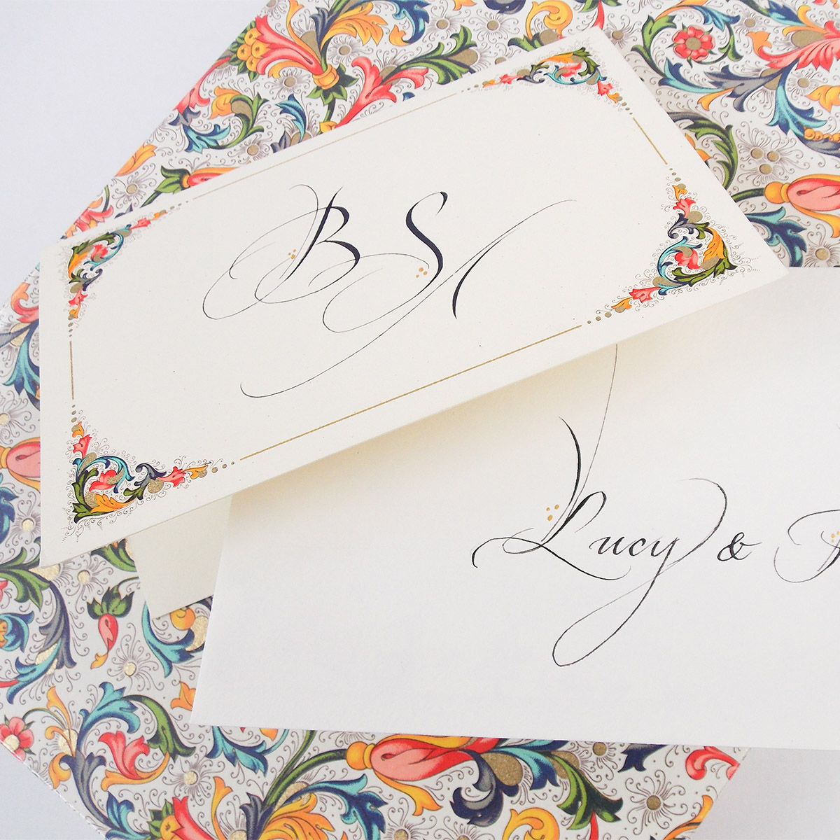 couple-stationery-paper-wedding-invitations